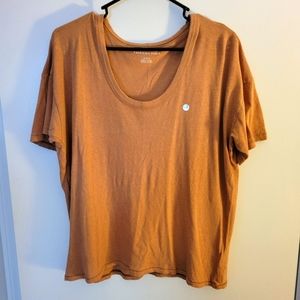 AE boyfriend T shirt size M NWT
